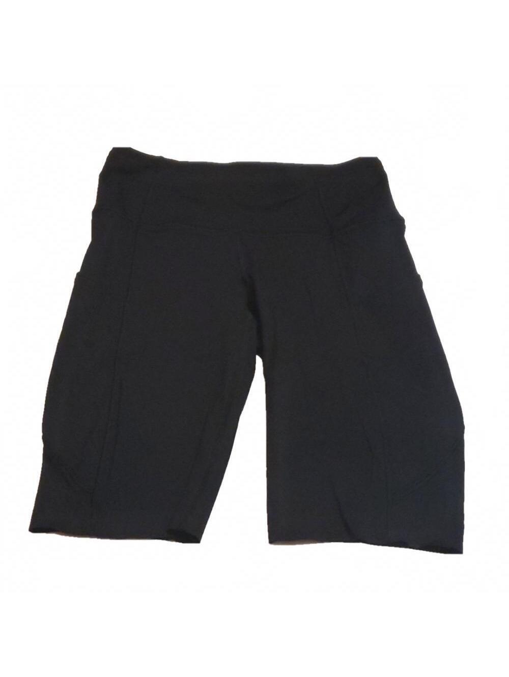 #209 Lululemon shorts size 4 b1042